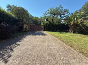 Casa de 7 ambientes, Villa Allende · Vendo Casa en Villa Allende, Condor Alto a Pocas Cuadra del Golf, Excelente Propiedad! U$s 200.000