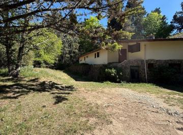 Casa de 5 ambientes, Villa Berna · Villa Berna Hermosa Casa en Gran Terreno Se Vende - Recibe Menor