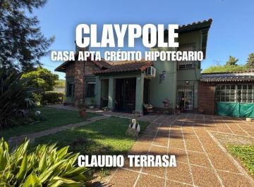 Casa · 137ha · 5 Ambientes · 3 Cocheras · Chalet en Venta en Claypole - Apto Crédito