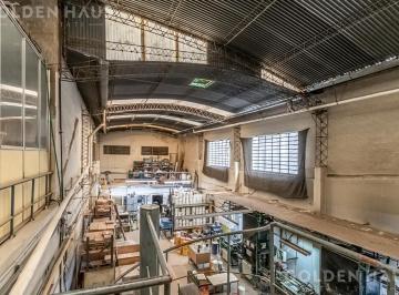 Bodega-Galpón · 1645m² · Edificio Comercial en Alquiler en Chacarita