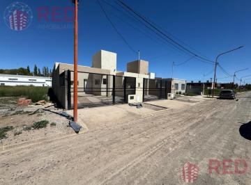 PH · 108m² · 4 Ambientes · 1 Cochera · Vende Casa en PH de 1 Sóla Planta