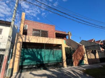 PH · 170m² · 3 Ambientes · 1 Cochera · PH de 3 Ambientes en Venta