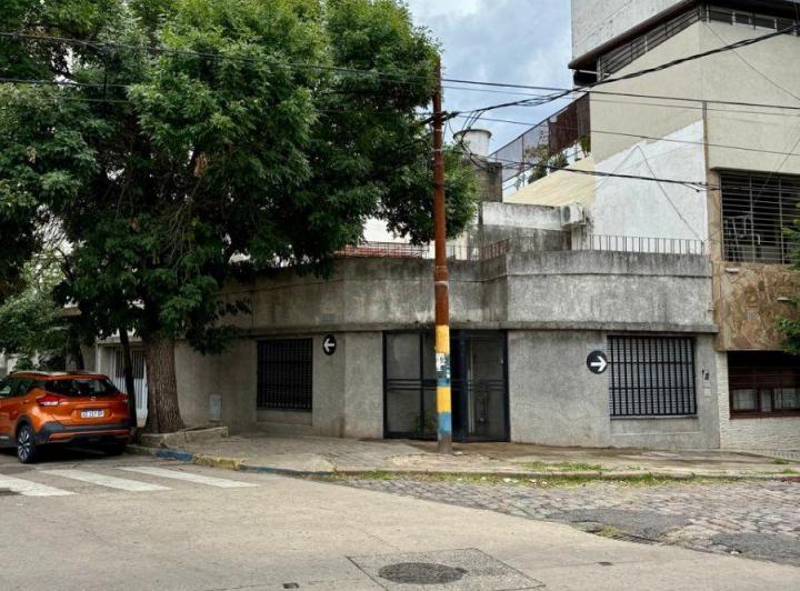 Casa · 102m² · 4 Ambientes · 1 Cochera