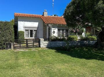 Casa · 57m² · 3 Ambientes · 1 Cochera · Casa en Punta Mogotes