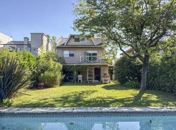 Casa · 225m² · 5 Ambientes · 2 Cocheras · Casa en Venta 3 Dorm., Altillo y Dep de Serv - Barrio Tres Horquetas - San Fernando