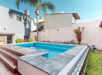Casa · 180m² · 4 Ambientes · 1 Cochera · Venta Casa 4 Ambientes con Jardin y Pileta en Santos Lugares