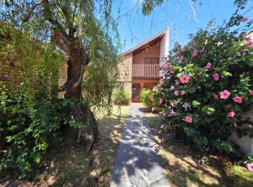 Casa · 164m² · 4 Ambientes · 1 Cochera · Casa en Lote Propio – Dante 1300, Hurlingham - Parque Johnston