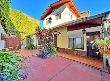 Casa · 100m² · 5 Ambientes · Venta - Casa en Rosario Zona Norte