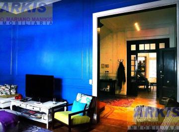 Casa · 290m² · 7 Ambientes · 1 Cochera · Casa - Barracas