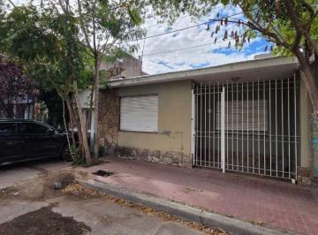 Casa de 6 ambientes, Ciudad de Mendoza · Casa a Restaurar en Barrio Bombal de Ciudad