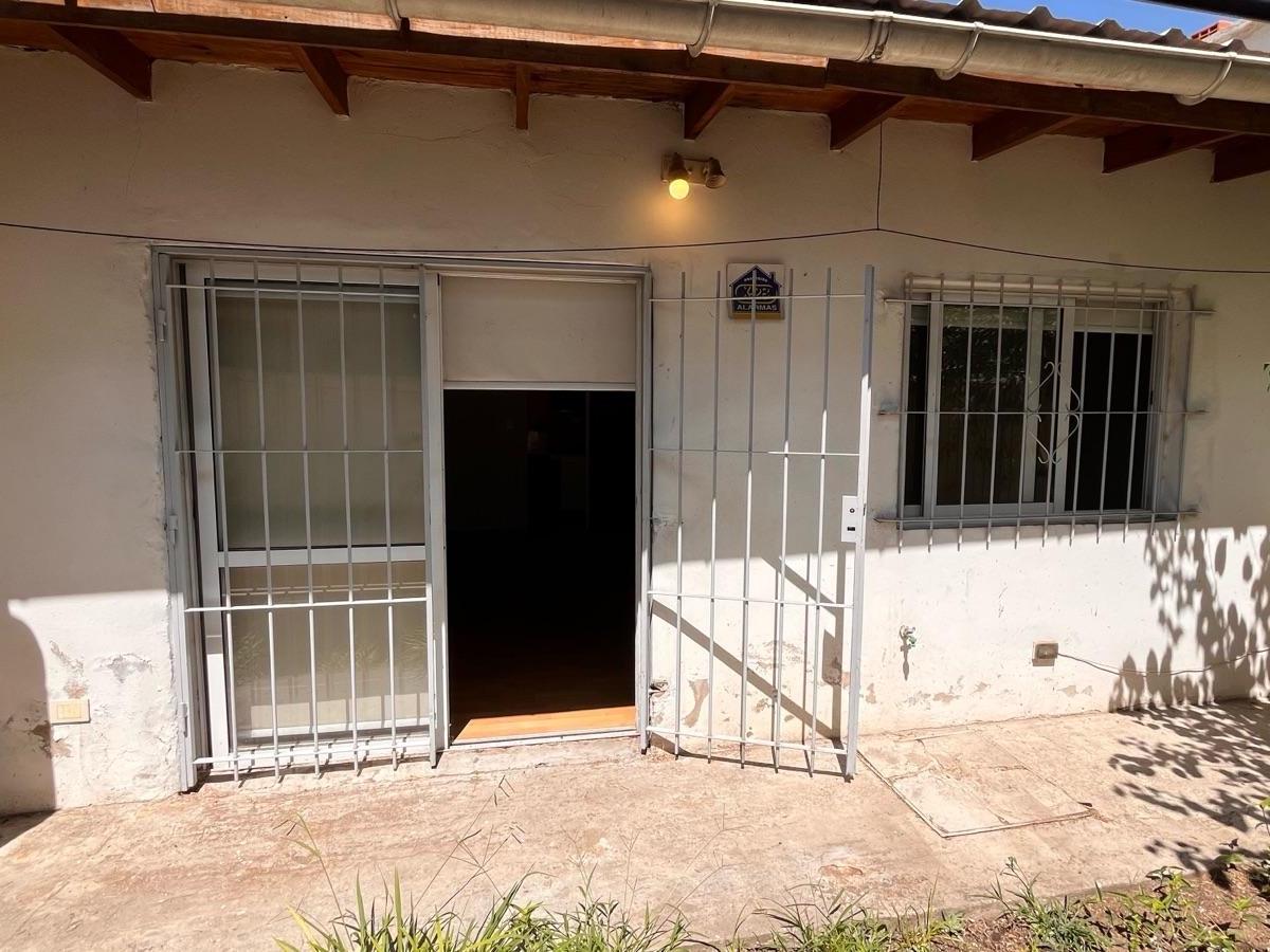PH EN Venta CON Patio EN Moreno Centro