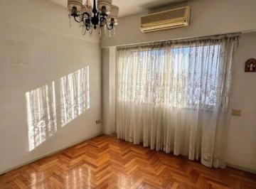 FRC-FRC-7913_2 · Av J B Alberdi 900 Caballito 4amb U$270.000