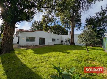 Vista Jardin ochava · Venta Casa en Bella Vista - Reciclada a Nuevo, Lista Para Escriturar