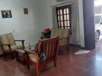 Casa · 90m² · 3 Ambientes · 1 Cochera · Casa 3 Amb en Quilmes | Apta Crédito | Patio y Cochera