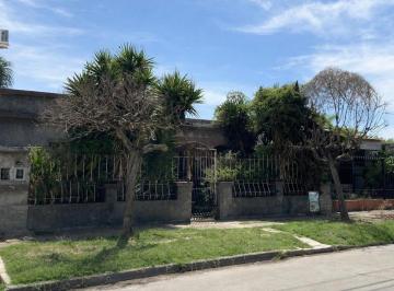 Casa · 320m² · 3 Ambientes · Casa 3 Ambientes Ituzaingó Norte