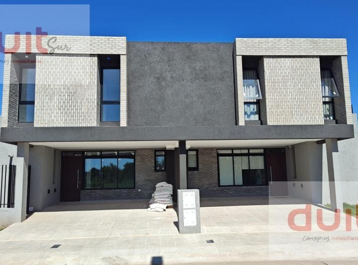 Casa · 125m² · 6 Ambientes · 2 Cocheras
