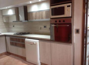Departamento de 9 ambientes, Rosario · Venta - Piso Exclusivo Sobre Av Pellegrini - Gran Balcon - Quincho con Asador Propio - Pileta