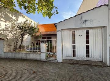 Local comercial · 149m² · 3 Ambientes · 1 Cochera · Local en Fonrouge Al 500