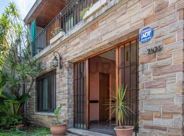 Casa · 200m² · 5 Ambientes · 2 Cocheras · Casa 5 Ambientes en Venta, José León Suarez, San Martin.