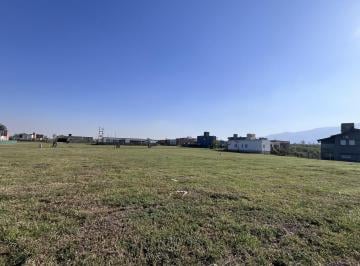 Terreno · 610m² · Terreno en Los Nogales