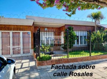 Casa · 176m² · 4 Ambientes · 1 Cochera · Casa 4 Ambientes con Garage y Quincho Apto Credito