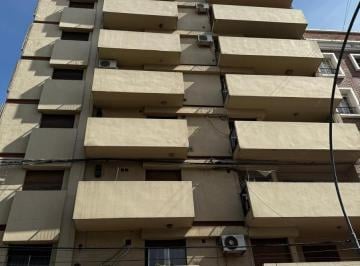 Departamento · 81m² · 4 Ambientes · Departamento en Venta en Gral Paz 2 Dorm