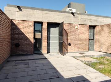 Casa · 68m² · 3 Ambientes · Venta | Casa 2 Habitaciones - Loteo Confluencia - Plottier