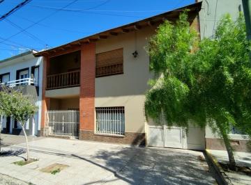 Casa · 176m² · 5 Ambientes · Venta | Casa 3 Hab en Chile 384 | Neuquen