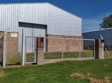 Bodega-Galpón · 300m² · Nave Industrial en Venta - Parque Industrial Roldán - 300 m² Cubiertos, 2.500 m² Terreno.