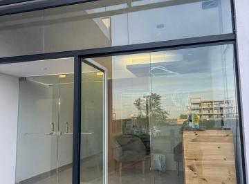 Local comercial · 52m² · 2 Ambientes · 1 Cochera · Local Comercial en Venta en Docta Boulevard