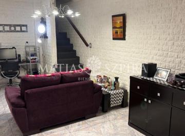 Casa · 110m² · 3 Ambientes · 1 Cochera · Dúplex 3 Amb con Jardin y Parrilla en Haedo