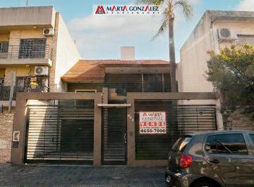 Casa · 320m² · 5 Ambientes · 3 Cocheras · Chalet 5 Ambientes Venta Ramos Mejia
