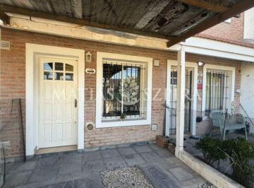 Casa · 61m² · 3 Ambientes · Dúplex 3 Amb con Jardin en Ituz. Norte