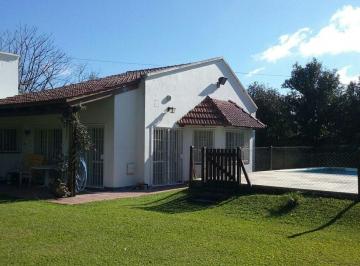 Casa de 4 ambientes, Pueblo Andino · Villa La Rivera a m de La Autopista a Santa Fe