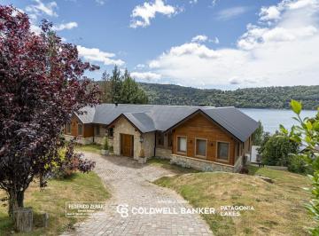 Casa · 410m² · 7 Ambientes · 2 Cocheras · Residencia Premium con Acceso Al Lago y Vistas Panorámicas Excepcionales Valle Escondido Bariloche