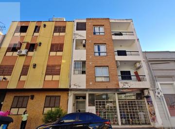 Departamento · 42m² · 3 Ambientes · Se Ofrece Excelente Oportunidad de Inversión. un Departamento en Alberdi, Muy Cerca de Tribunales I.