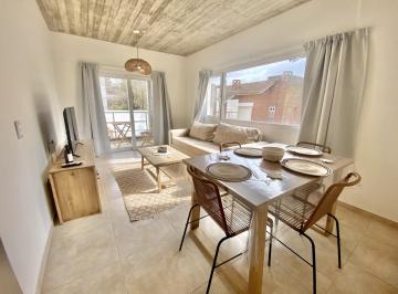 Living-comedor · Departamento de 2 Amb a Estrenar en Pinamar. Amueblado y Equipado! con Cochera y Baulera