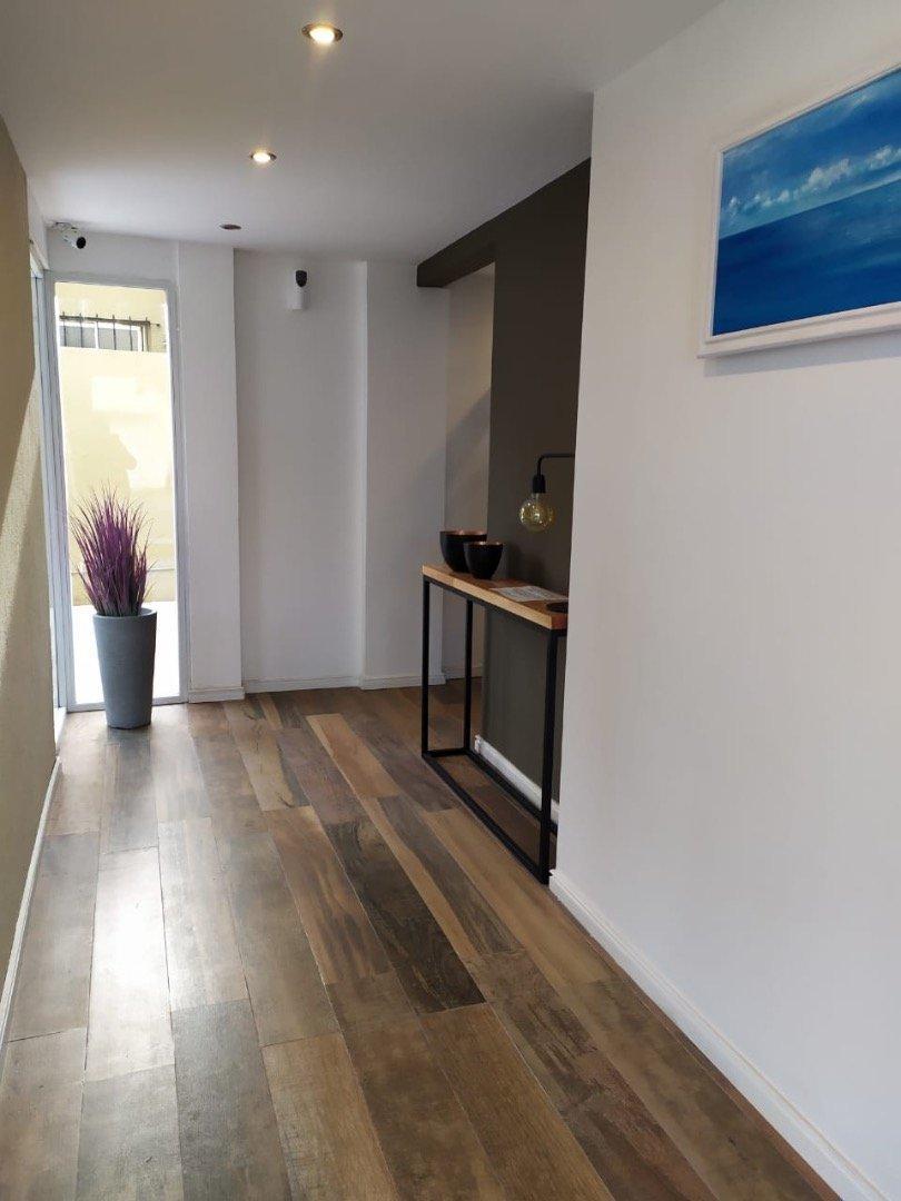 Depto duplex 2 amb, 70m² con 2 cocheras y terraza — Nueva Pompeya