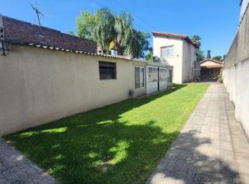 Casa de 6 ambientes, La Matanza · Vivienda Multifamiliar con Local