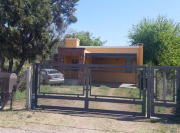 Casa · 60m² · 4 Ambientes · 2 Cocheras · Casa en Mi Valle