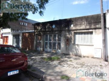 Casa · 100m² · 3 Ambientes · 1 Cochera · Venta - Casa - Forest 5775 - 2 Dorm. - Azcuenaga - Rosario