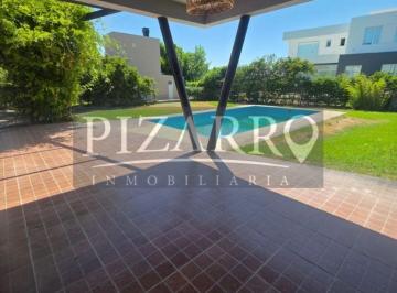 Casa de 5 ambientes, Neuquén · Venta Casa Tres Dorm. con Piscina B° La Zagala - Apta Crédito