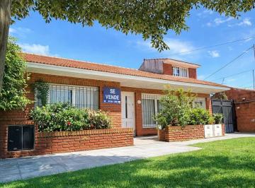 Casa de 7 ambientes, Mar del Plata · Casa en Blok + PH Al Fondo – San Carlos // 2 Inmuebles en 1 Lote.