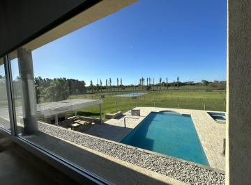 Campo · 500m² · 6 Ambientes · Chacra en Venta en Azcuenaga