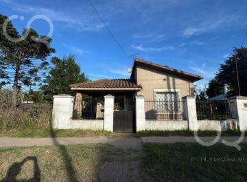 Casa · 200m² · 4 Ambientes · 1 Cochera · Casa en General Rodriguez