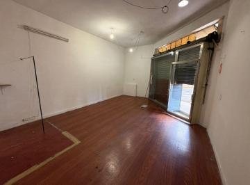 Local comercial , La Matanza · Local Esquina con Toilette - San Justo Centro