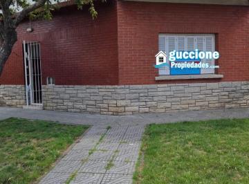 Casa de 3 ambientes, Mar del Plata · Hoy Te Ofrecemos Esta Casa Frente Apta Credito en Lo Mejor del Barrio Las Avs