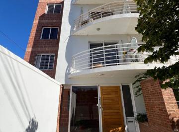 Departamento · 80m² · 3 Ambientes · 1 Cochera · Departamento en Neuquen