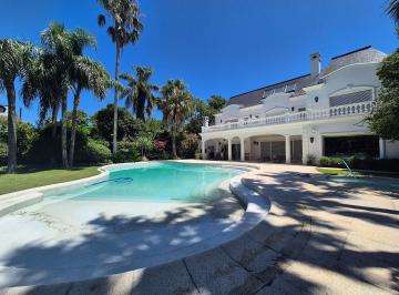 Casa · 600m² · 9 Ambientes · 3 Cocheras · Casa en Venta en San Isidro, G. B. a. Zona Norte, Argentina