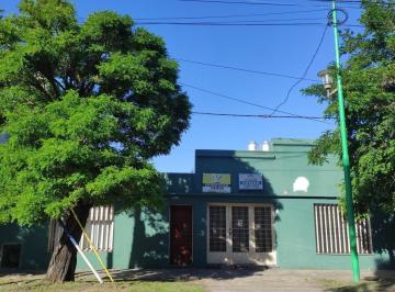 Casa · 300m² · 4 Ambientes · 1 Cochera · Casa en Ensenada